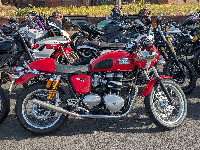 Triumph Thruxton 900